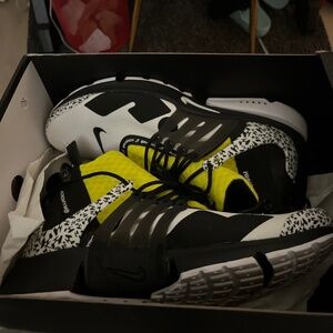 Nike Air Presto Mid / - Dynamic Yellow preowned Size 10